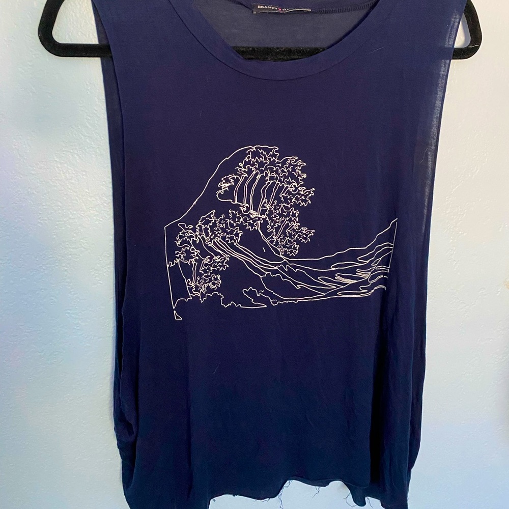 Brandy Melville Waves shirt 🌊